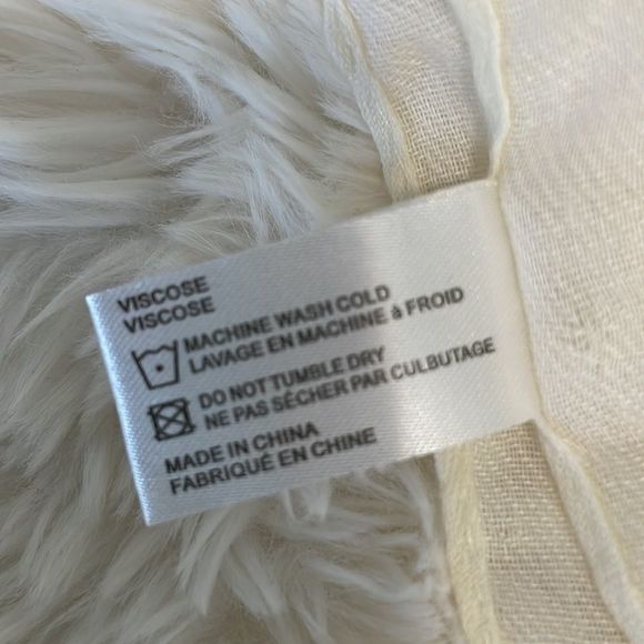 Summer & Rose Scarf Viscose Soft FabFitFun - Picture 7 of 7